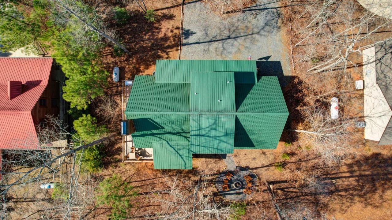 Hot-Tub 6 Seater, Fire-Pit, Master King Bed, Wineries, Pickleball, Resort Amenities Ellijay Exterior photo