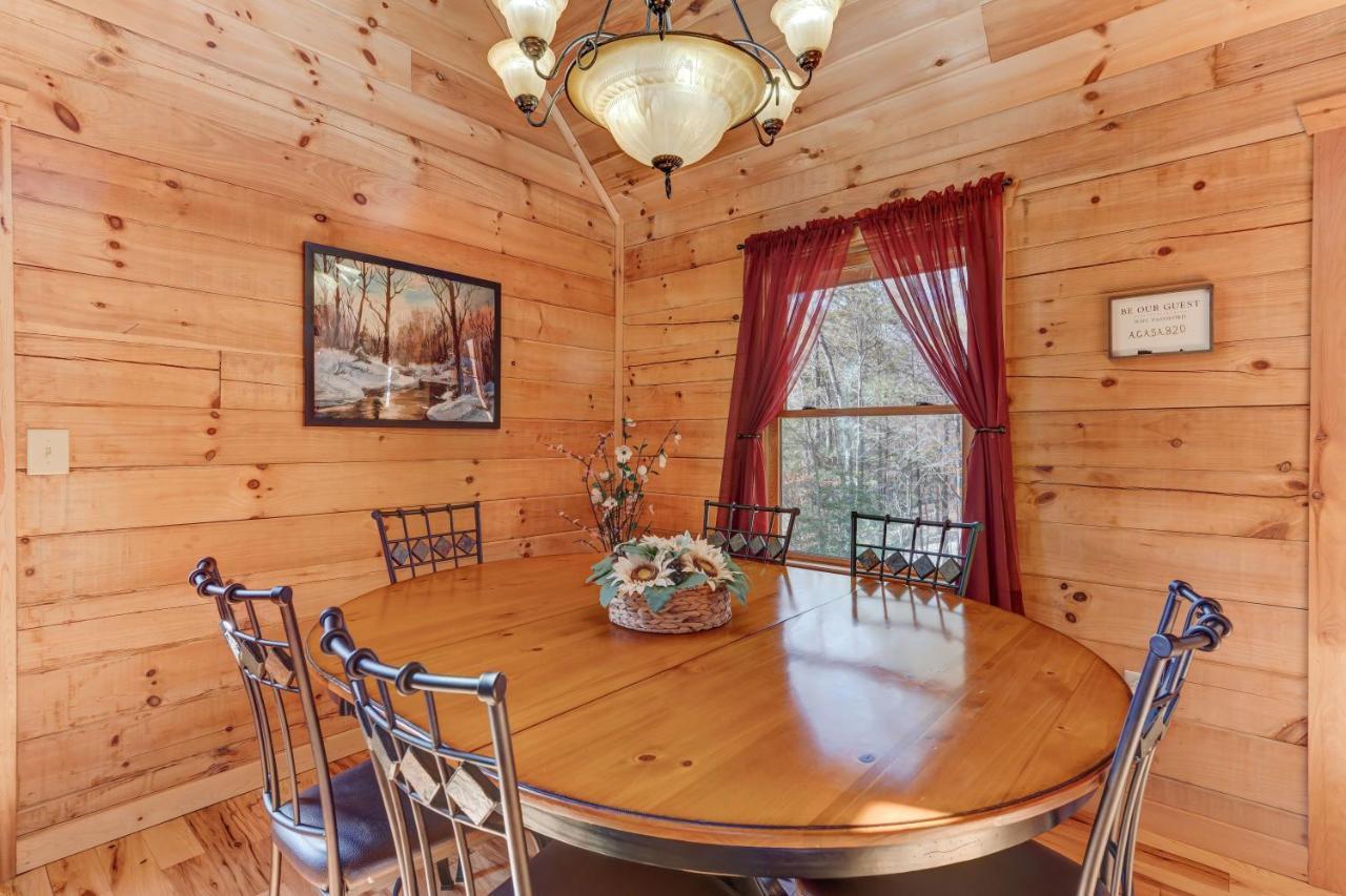 Hot-Tub 6 Seater, Fire-Pit, Master King Bed, Wineries, Pickleball, Resort Amenities Ellijay Exterior photo