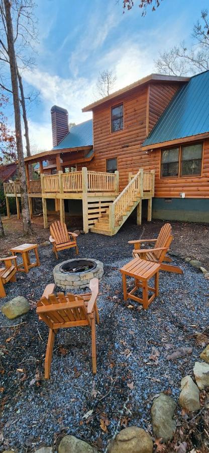 Hot-Tub 6 Seater, Fire-Pit, Master King Bed, Wineries, Pickleball, Resort Amenities Ellijay Exterior photo